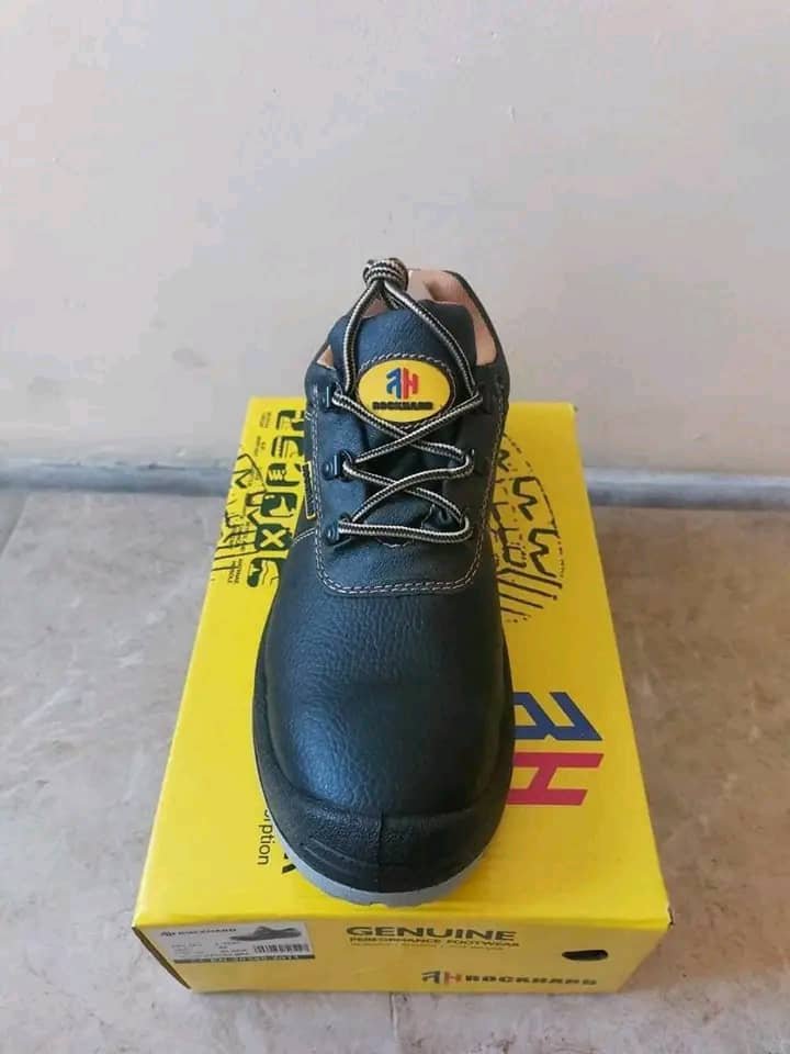 Carhartt Boots Pallet - Image 5