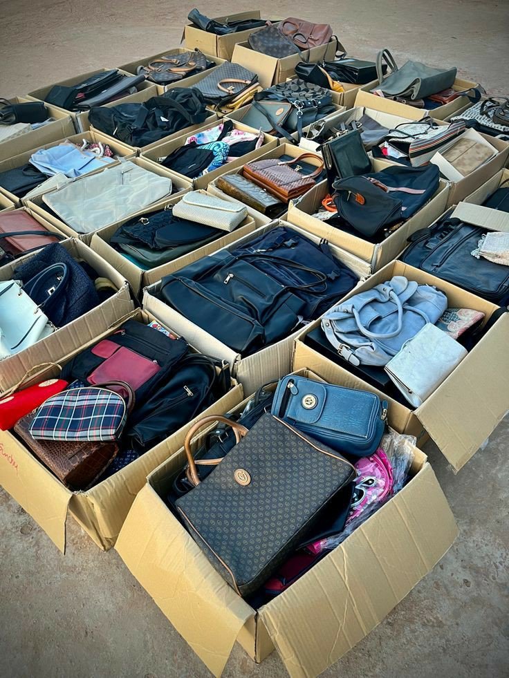 Woman bags & purse pallets - Image 7