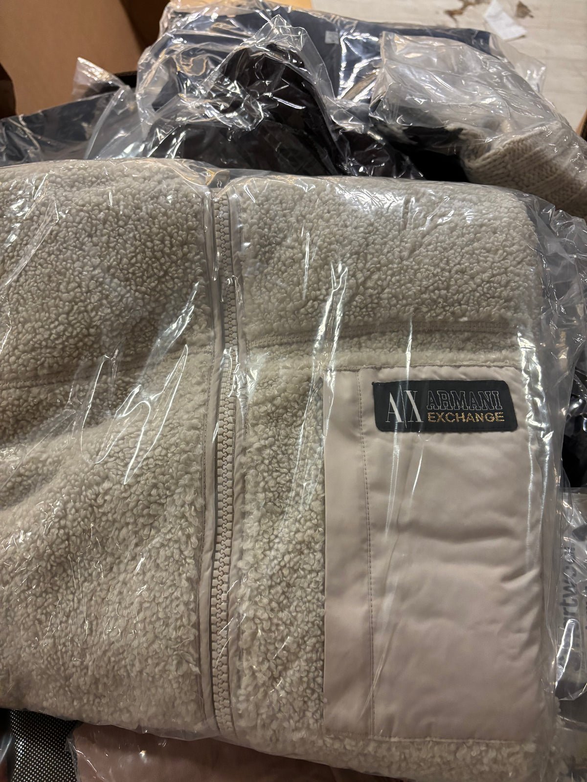 Name-Brand APPAREL Pallet - Image 4