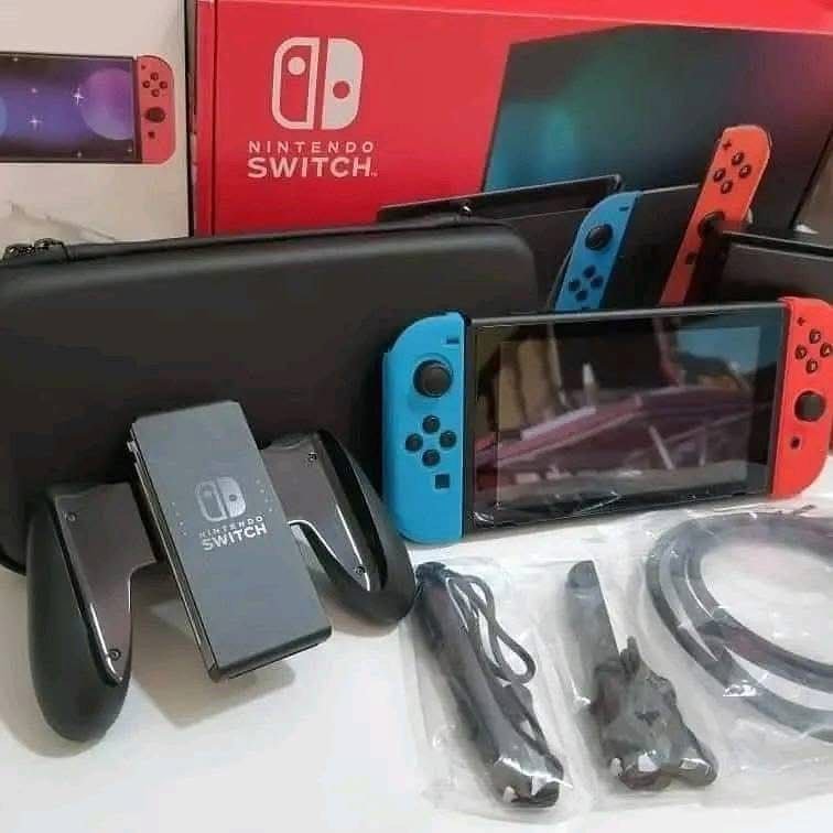 Nintendo Switch Pallet – Mixed Models & Accessories - Image 2