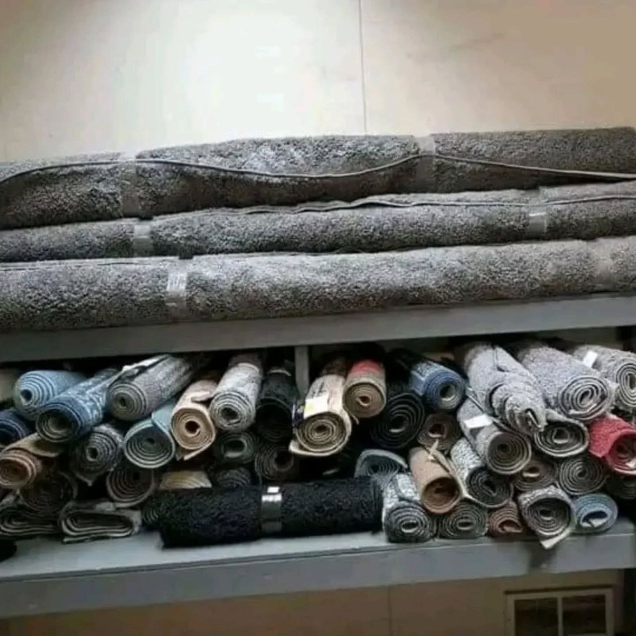 Mixed Rug Pallet – Assorted Styles, Textures & Displays