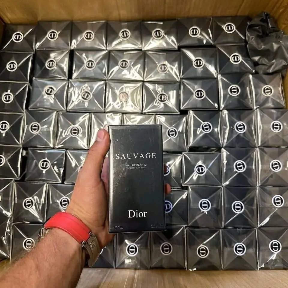 Mixed Brand Perfume Pallet – Designer Fragrance Collection - Image 18