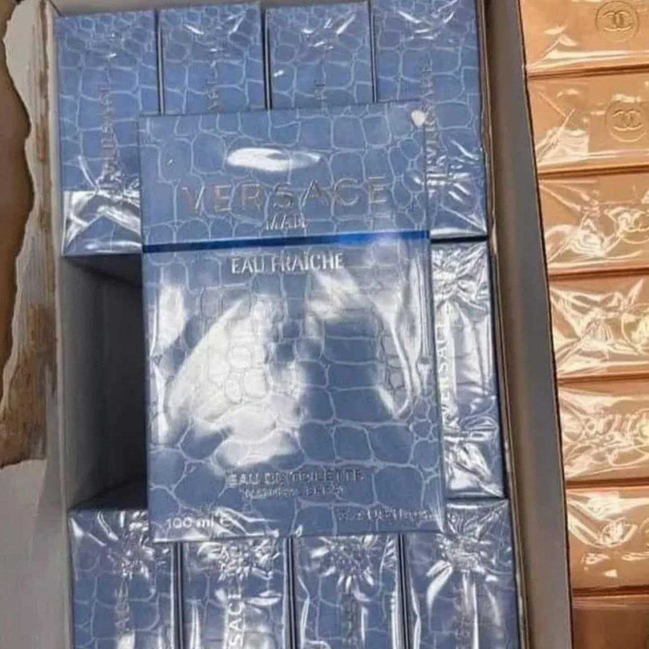 Mixed Brand Perfume Pallet – Designer Fragrance Collection - Image 13