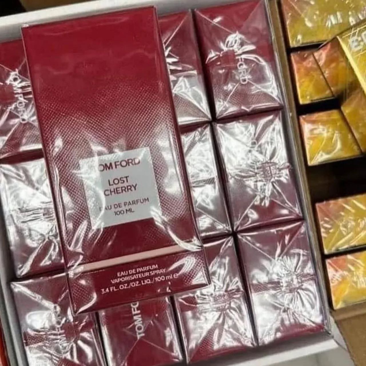 Mixed Brand Perfume Pallet – Designer Fragrance Collection - Image 12